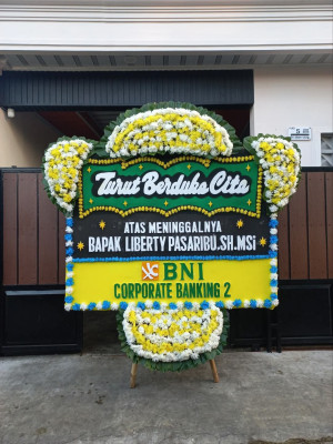 Papan Bunga Duka di Tinada