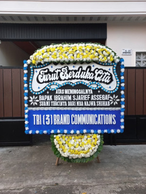 Papan Bunga Duka di Tinada